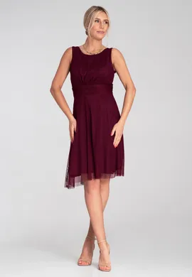 Elegancka sukienka z dekoltem na plecach - Sukienka z siateczką - Bordowa M1208 r. L/XL