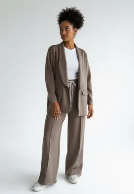 Elegancki komplet dresowy damski - Brązowy komplet damski - M1254 r. L