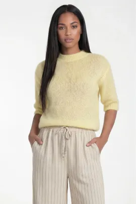 Damski sweter z kid moherem regular z okrągłym dekoltem na co dzień - M1329, żółty, L