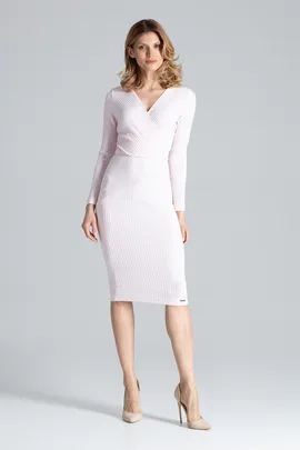 Różowa prążkowana sukienka midi z kopertowym dekoltem i długim rękawem - M637 rozmiar L